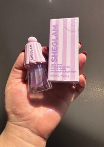 Sheglam Wow Hydrating Lip Oil:- Princess Vibes