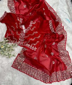 Beautiful Saree With Stitch Blouse
