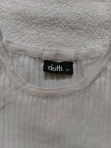 Sleeveless Top
