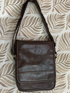 Bravo Clothing Leather Messenger Bag