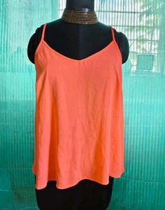 BOGO 🎁 Buy One Get 1🎁Size M/L Orange Cami Top