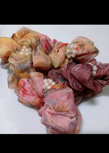 A Very Nice Beads Scrunchies
