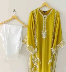 Beautiful Yellow Kurtha And Pant Set