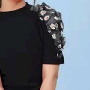 Daisy Sleeve Black Top