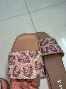 LUNA BLU 39 Stylish Leopard Print Slides