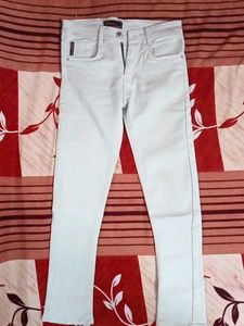 its straight fit white pant