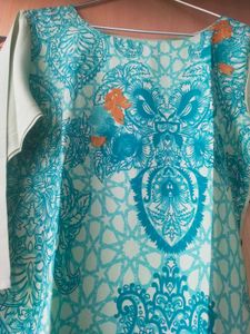 AHIKA KURTA