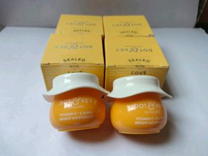 Dot &amp; Key Vitamin C+E Bright Face Moisturizer 4