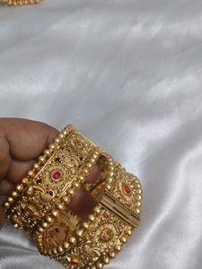 Gold Openable Bangles