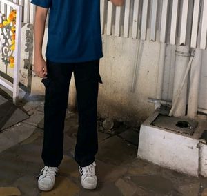 Black Cargo (Unisex)