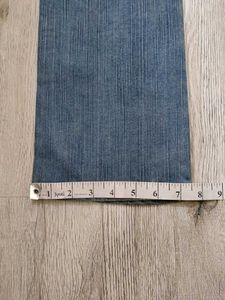 Ma1832 Sabrin bootcut jeans waist 26 inches