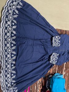 Elegant Navy Blue Embroidered Kurta