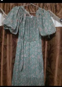 Green Floral Print Puff Sleeve Dress