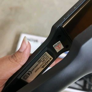 Nova Hair Straightener