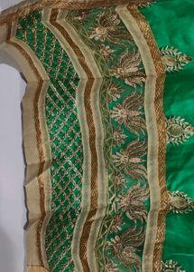 Pakistani Kurta With Dupatta And Patiyala
