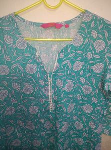 Women&#39;s Kurti