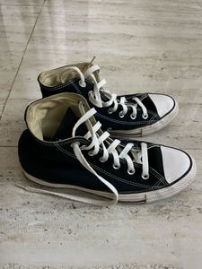 Black Converse High-Tops