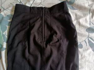 H&amp;M A Line Formal Black Skirt