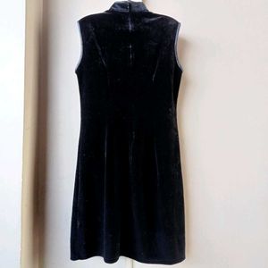 Elegant Black Bodycon Dress