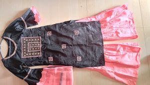 preety women kurta set