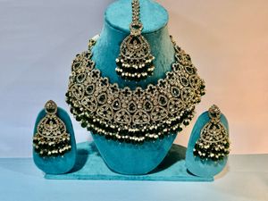 Bridal Jewelry Set - Emerald Green
