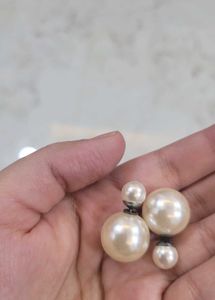 Double Pearl Ear Stud