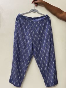 FabIndia Patterned Capri Pants Size: XL