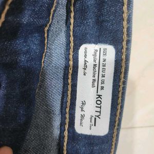 Dark Blue Wide-Leg High-Waist Jeans –
