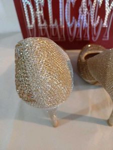 GOLDEN Pearl HEELS