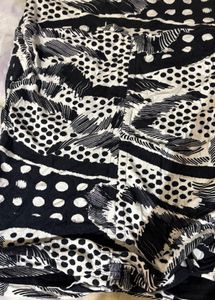 Beautiful Black &amp; White Tube Top