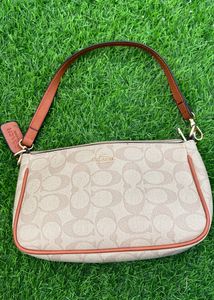 Coach Shoulder Bag (First Copy)