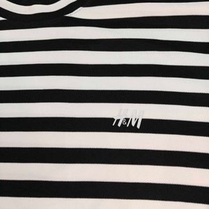 H&amp;M Striped Tee - Classic Style!