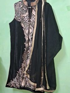 Elegant Embroidered Kurta Set