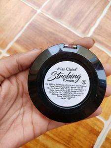 Miss Claire Strobing Powder - Highlighter