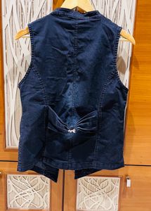 Sleeveless Coat