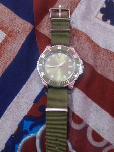 Laurels Olive Green Quartz Watch