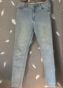 Light Wash Denim Jeans