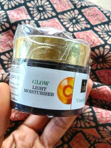 Good Vibes Vitamin C Glow 🌟 Moisturizer 🧴