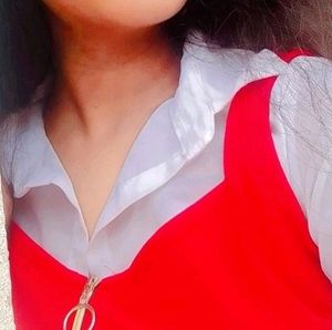 Red crop Top