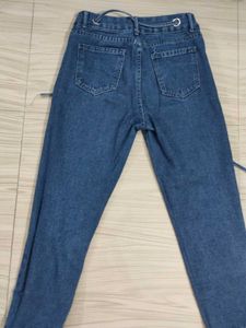 Blue Fit Denim Jeans For Women And Girls.