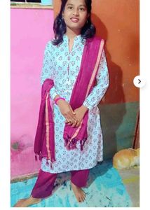 Burgundy &amp; White Kurti Pant Dupatta Set