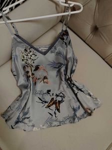 Sleeveless silk sleepwear