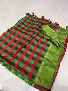 Check's Pattern Saree For Women