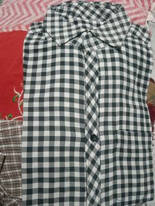 4 Shirt