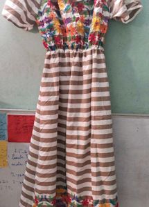 Off shoulder with straps and half sleeves