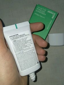 UV ACTIVE INNISFREE PORELESS SUNSCREEN