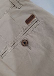 MEN&#39;S CHINOS