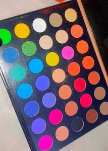 Price Drop!!!!!35 Eyeshadow Palette 🤩