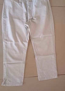 Off-White Cropped Pants