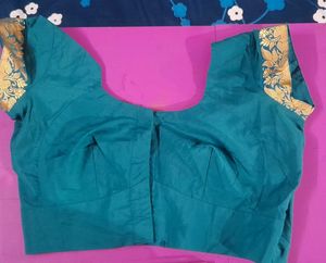 Sale ❗️Peacock Green New Saree With Blouse